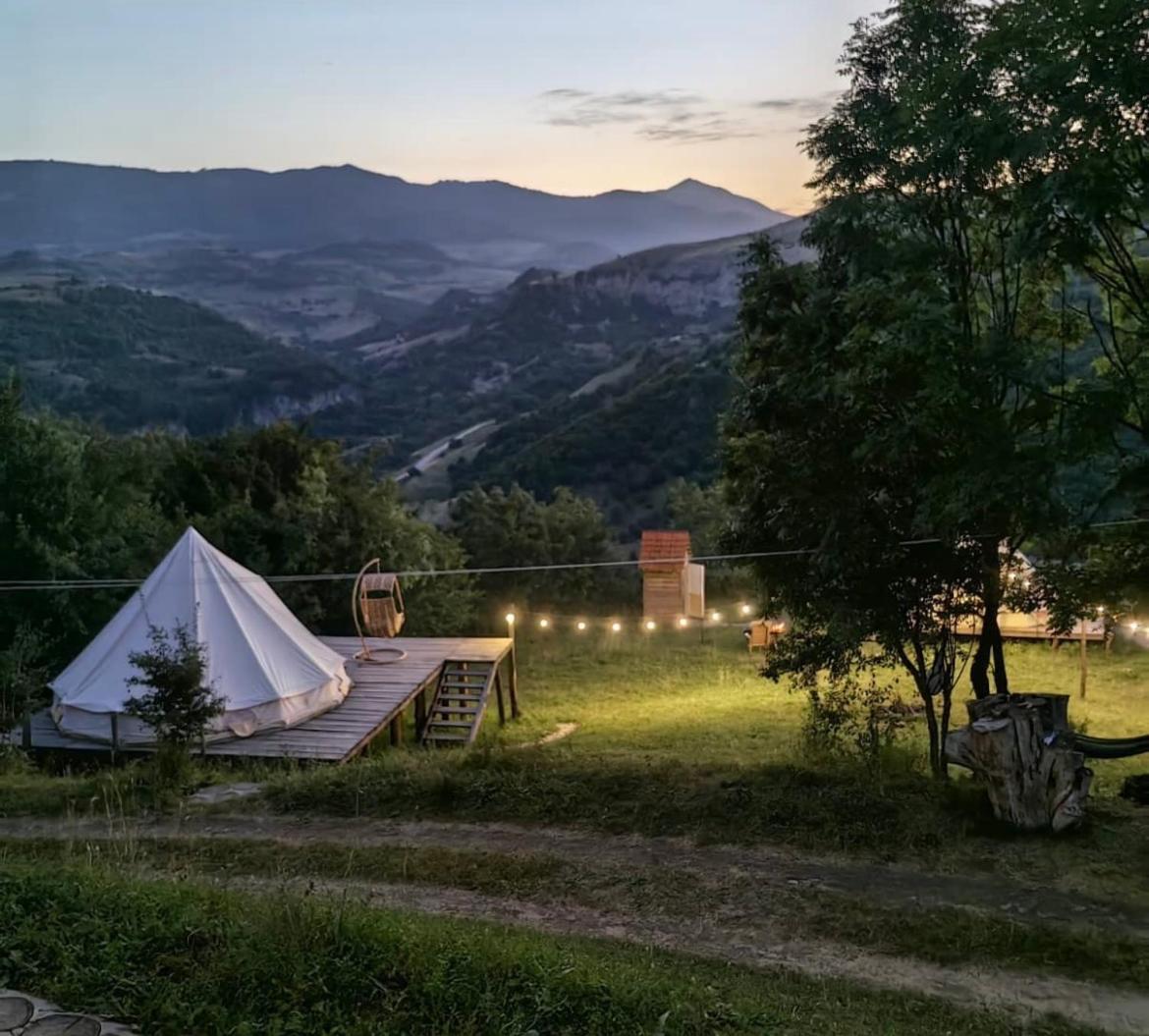 Alereks Mountain Camping Tumanyan Eksteriør billede
